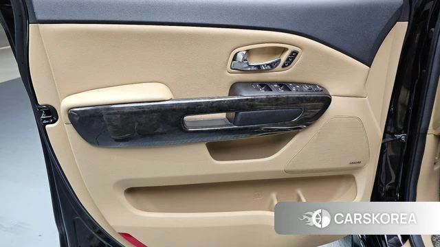 Kia The New Carnival id 4746704 из Кореи 16