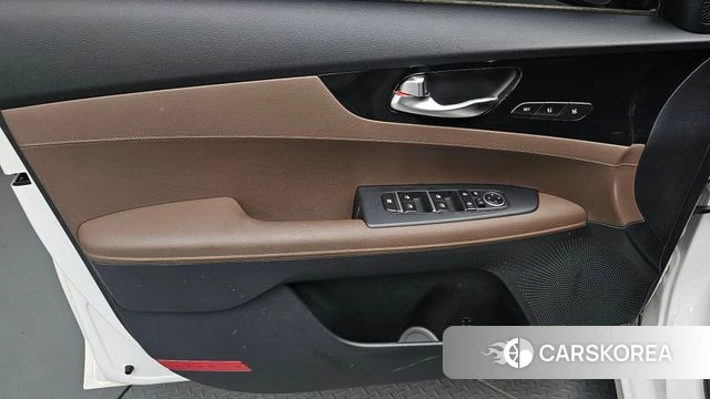 Kia Come New K3 id 4918466 из Кореи 16