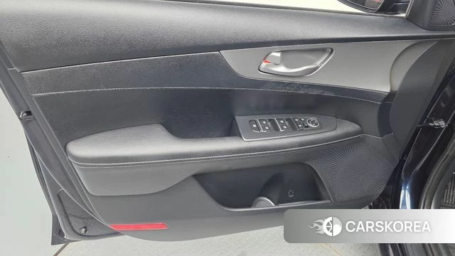 Kia Come New K3 id 4471381 из Кореи 16