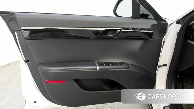 Hyundai Grandeur (GN7) id 4408866 из Кореи 16