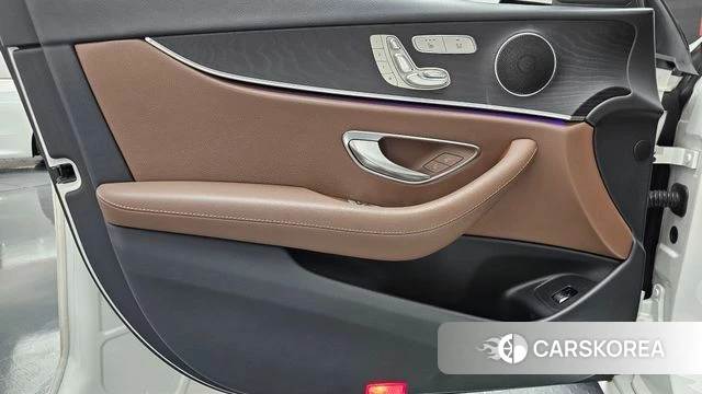 Mercedes-Benz E-Class W213 id 4759549 из Кореи 16