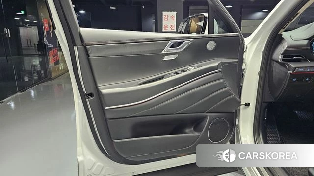 Genesis GV80 id 4201845 из Кореи 16