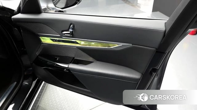 BMW 7 Series (G70) id 4223108 из Кореи 16