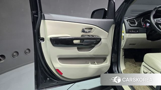 Kia The New Carnival id 4371915 из Кореи 16