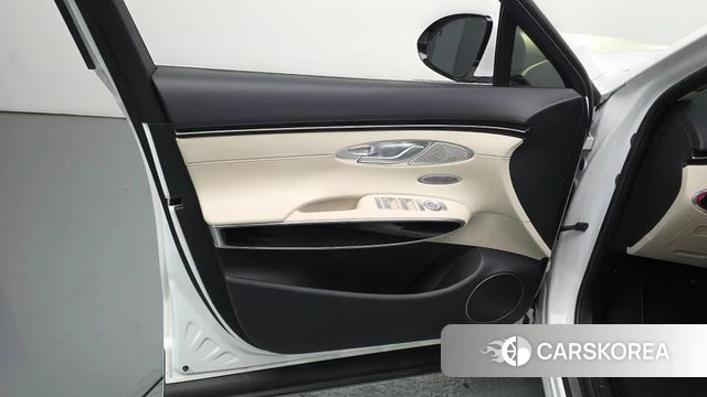 Genesis GV70 id 4187541 из Кореи 16