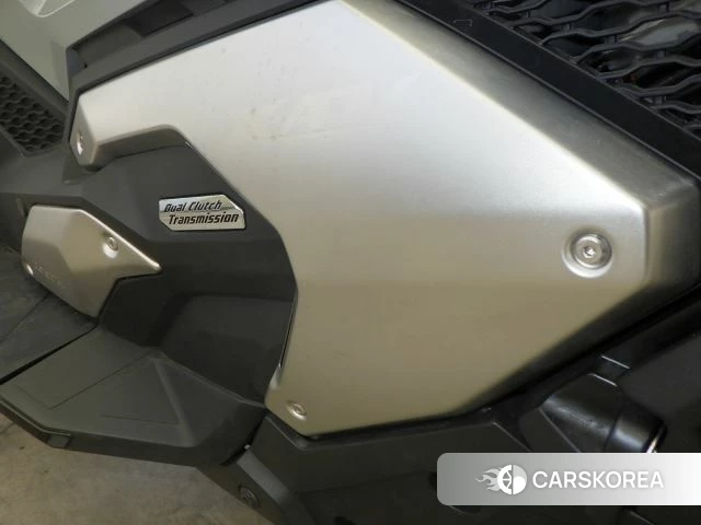 Honda X-ADV 750 id 4184315 из Японии 16