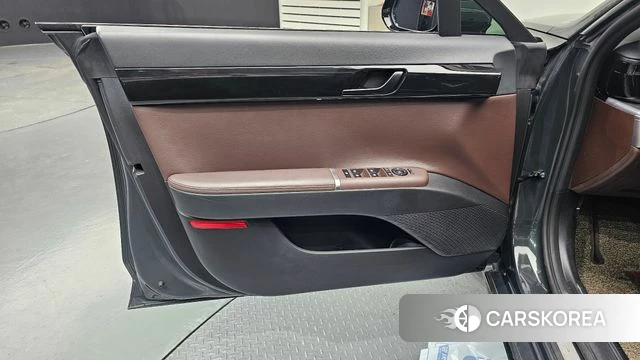 Hyundai Grandeur Hybrid (GN7) id 4488565 из Кореи 16