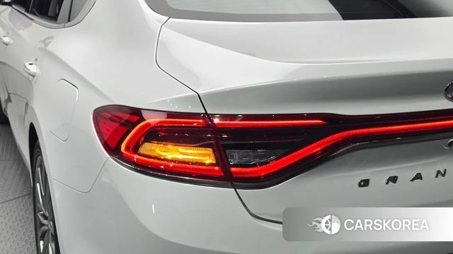 Hyundai Grandeur IG id 4620497 из Кореи 16