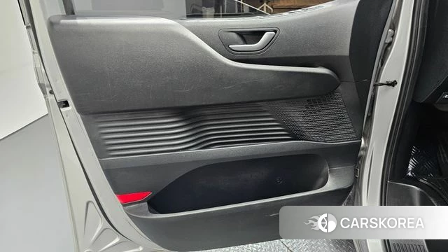 Hyundai Staria id 4936568 из Кореи 16