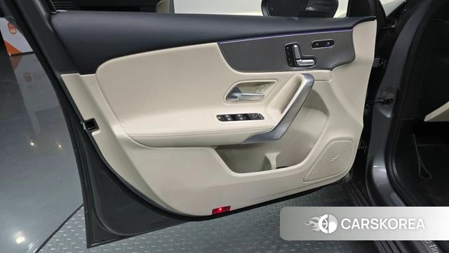 Mercedes-Benz A-Class W177 id 4293823 из Кореи 16