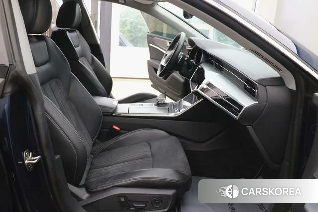 Audi A7L id 4278606 из Китая 16