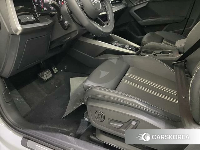 Audi A3 id 4258235 из Китая 16