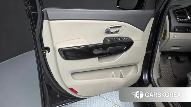 Kia The New Carnival id 4658196 из Кореи 16