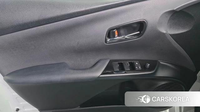 Toyota Prius 4th Generation id 4244366 из Кореи 16