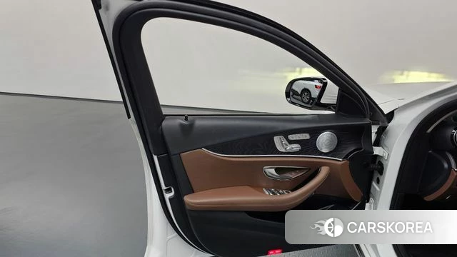 Mercedes-Benz E-Class W213 id 4447401 из Кореи 16