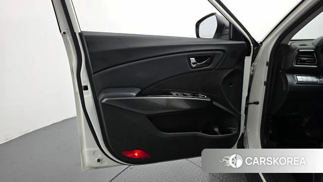 Ssangyong Berry New Tivoli id 4506643 из Кореи 16