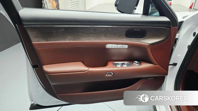 Genesis G90 (RS4) id 4309076 из Кореи 16