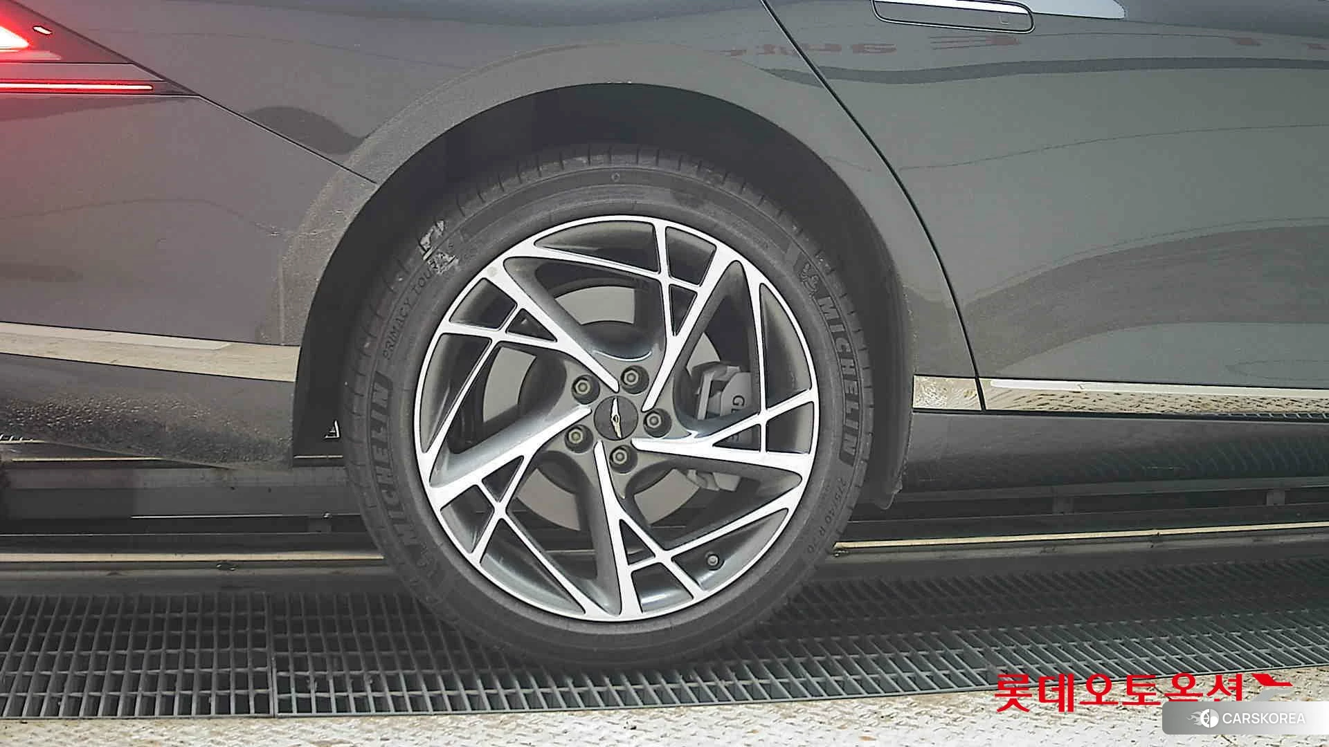 Hyundai G90 id 4909266 из Кореи 16