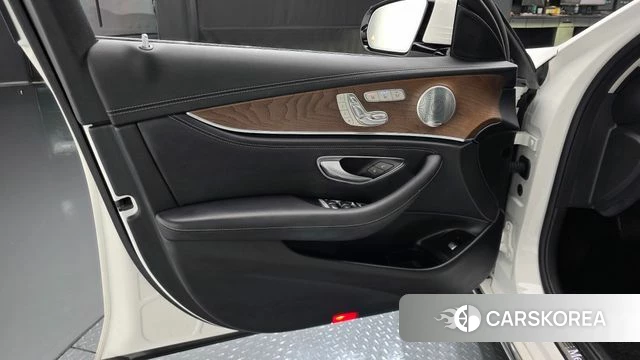 Mercedes-Benz E-Class W213 id 4900380 из Кореи 16