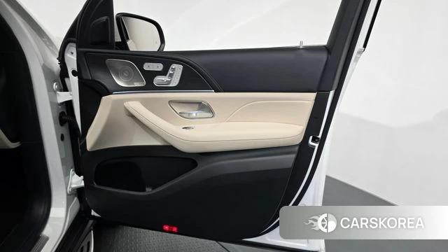 Mercedes-Benz GLS - Class X167 id 4729769 из Кореи 16