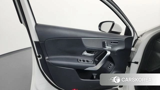 Mercedes-Benz A-Class W177 id 4224050 из Кореи 16