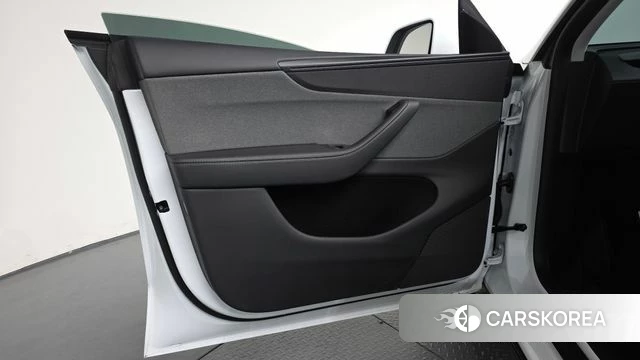 Tesla Model Y id 4706019 из Кореи 16