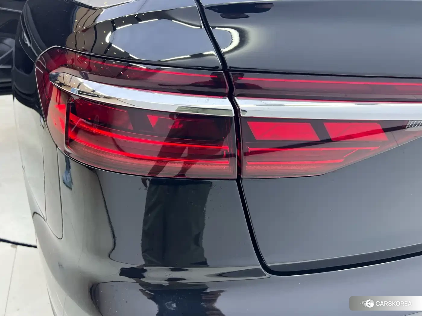Audi A8 id 4559604 из Китая 16