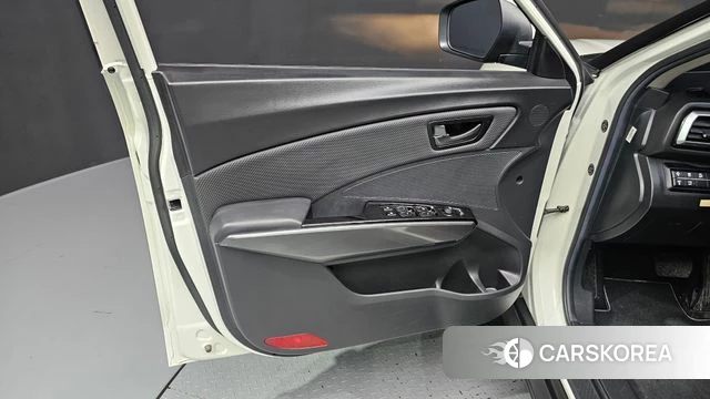 Ssangyong The New Tivoli id 4571393 из Кореи 16