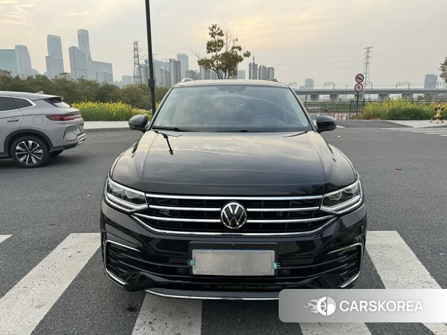 Volkswagen Tiguan L id 4275796 из Китая 16