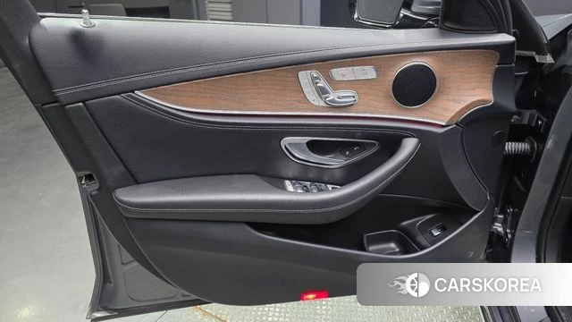 Mercedes-Benz E-Class W213 id 4286161 из Кореи 16