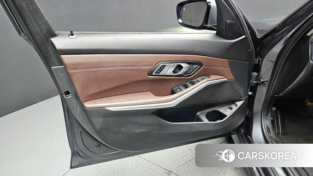 BMW 3 Series (G20) id 4626005 из Кореи 16