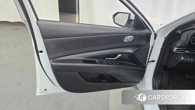 Hyundai Avante Hybrid (CN7) id 4603593 из Кореи 16