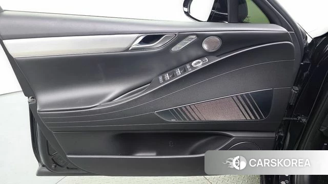 Genesis Electrified G80 (RG3) id 4740902 из Кореи 16