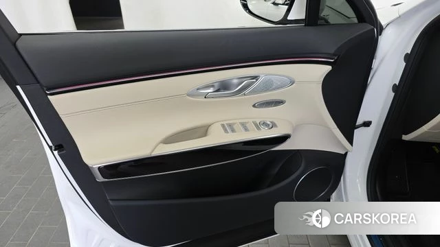 Genesis GV70 id 4578939 из Кореи 16