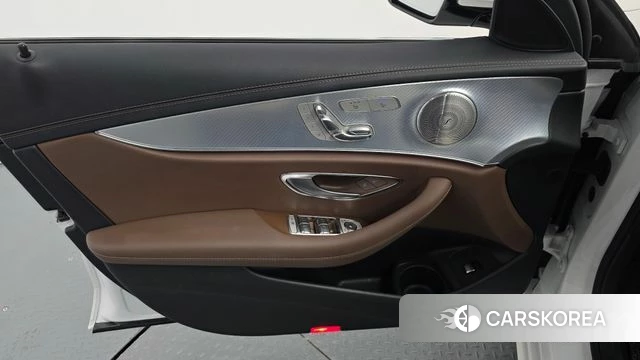 Mercedes-Benz E-Class W213 id 4707609 из Кореи 16