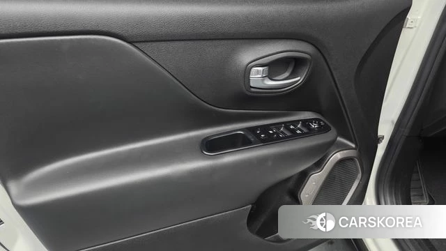 Jeep Renegade id 4330074 из Кореи 16