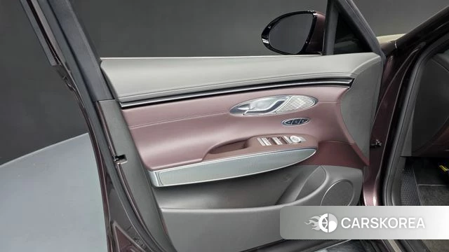 Genesis GV70 id 4186125 из Кореи 16