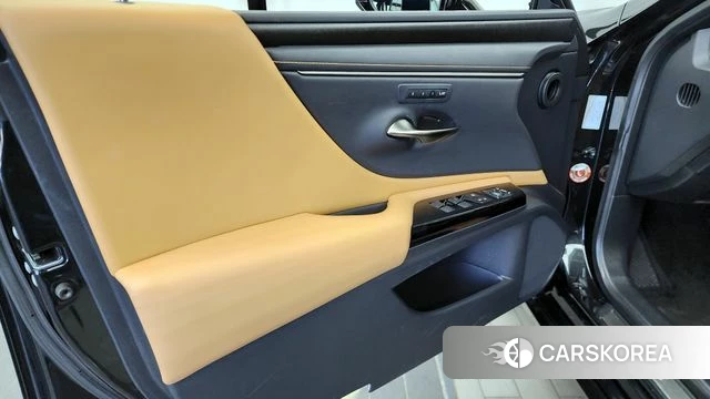 Lexus ES300h 7th generation id 4293447 из Кореи 16