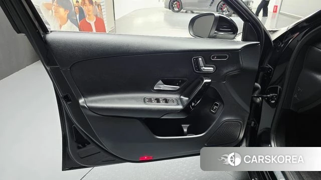 Mercedes-Benz A-Class W177 id 4187788 из Кореи 16