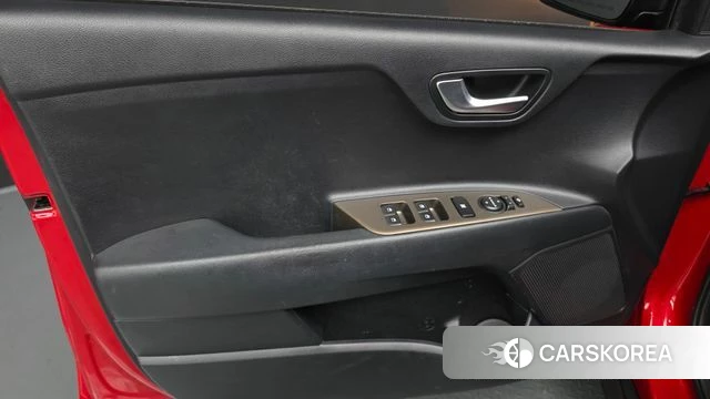 Kia Stonic id 4678045 из Кореи 16