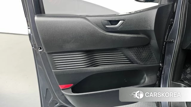 Hyundai Staria id 4580005 из Кореи 16