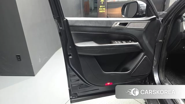 Ssangyong Rexton Sports id 4746497 из Кореи 16