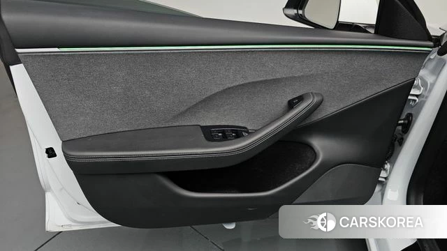 Tesla Model 3 id 4634934 из Кореи 16