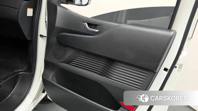 Hyundai Staria id 4279960 из Кореи 16