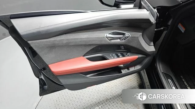 Audi e-Tron GT id 4646346 из Кореи 16
