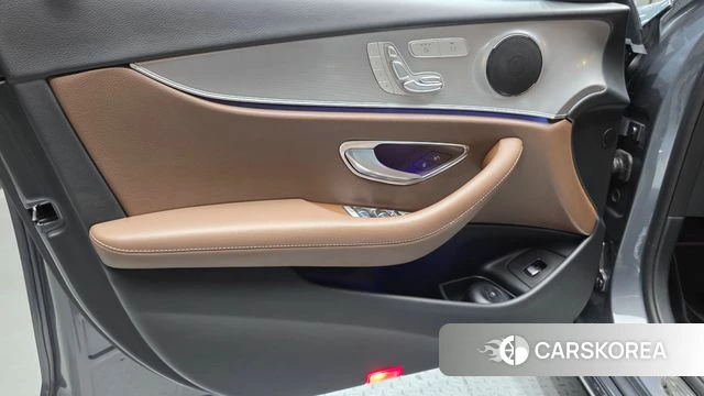 Mercedes-Benz E-Class W213 id 4647583 из Кореи 16