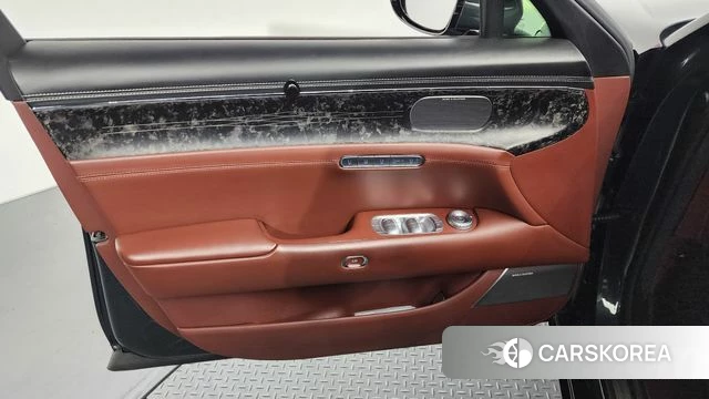 Genesis G90 (RS4) id 4308838 из Кореи 16