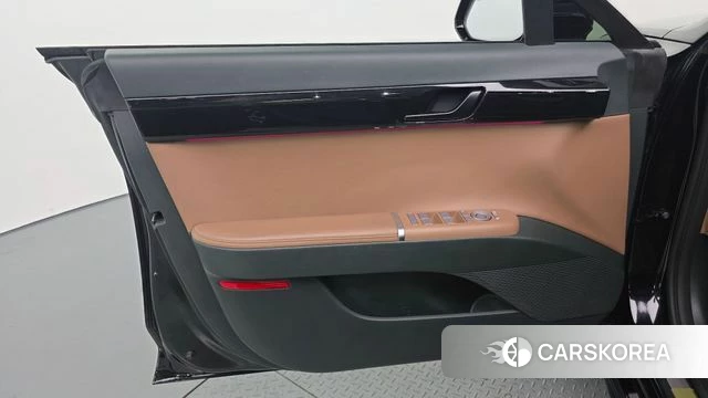 Hyundai Grandeur Hybrid (GN7) id 4917004 из Кореи 16