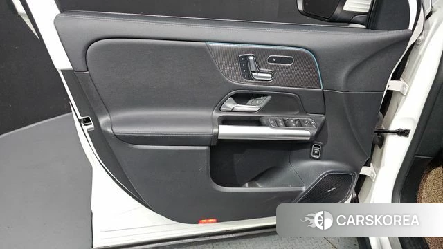 Mercedes-Benz EQA H243 id 4744691 из Кореи 16