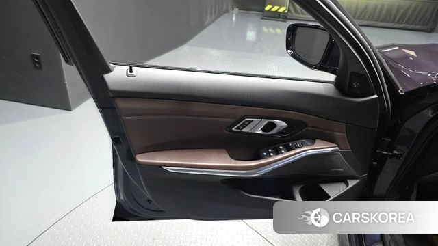 BMW 3 Series (G20) id 4785115 из Кореи 16
